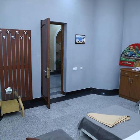 Joy Hotel Apartament Erivan Exterior foto