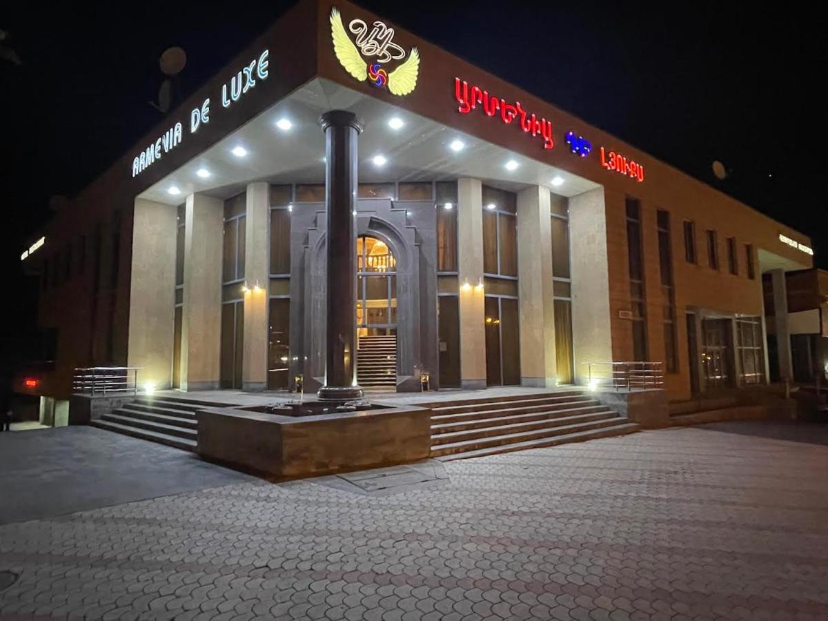 Joy Hotel Apartament Erivan Exterior foto