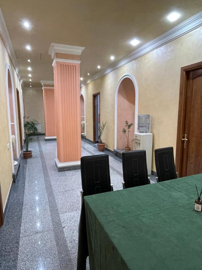 Joy Hotel Apartament Erivan Exterior foto