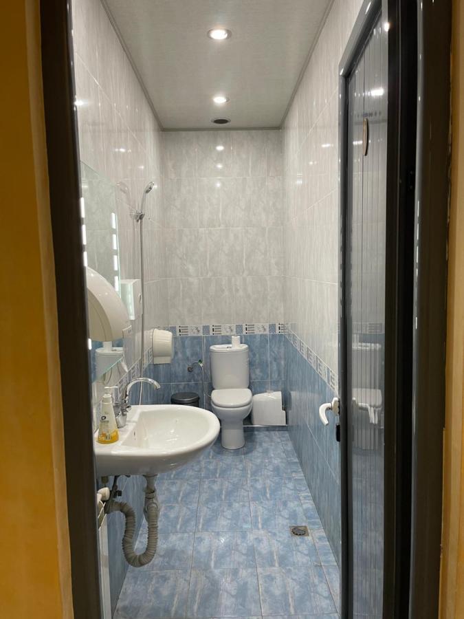 Joy Hotel Apartament Erivan Exterior foto