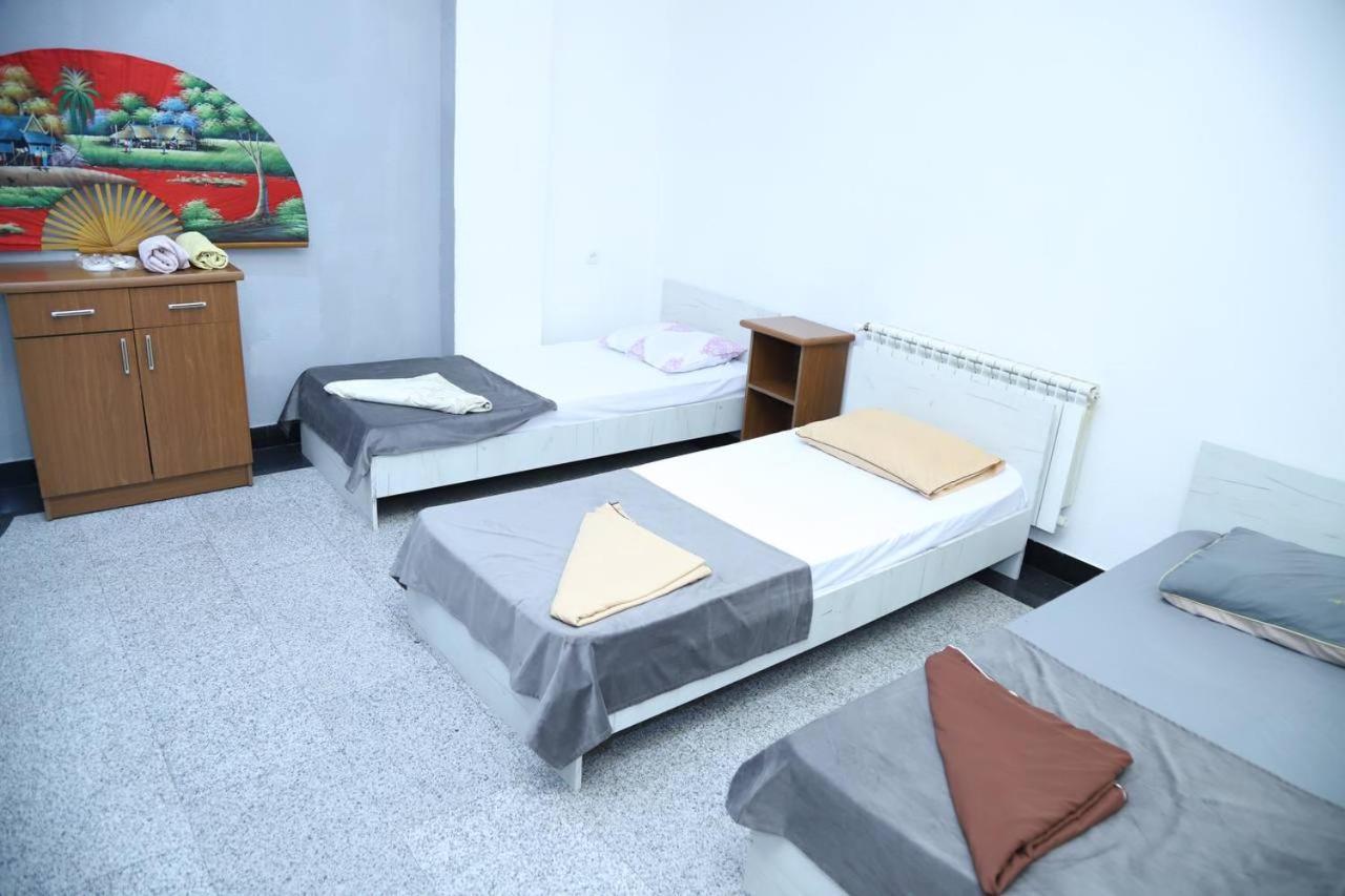 Joy Hotel Apartament Erivan Exterior foto